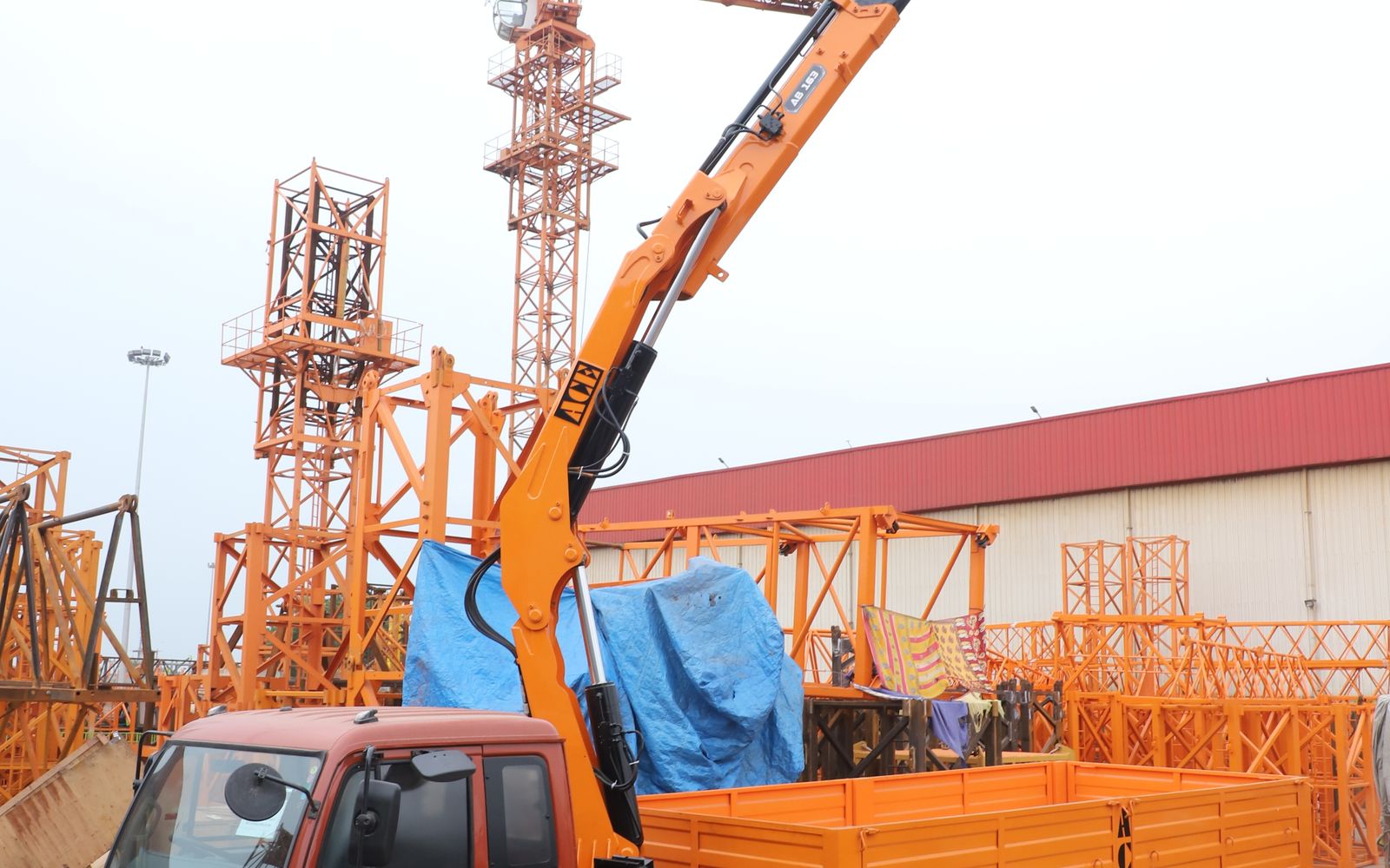 Truck-Mounted Cranes
